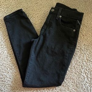 Gap like new skinny jeans size 25